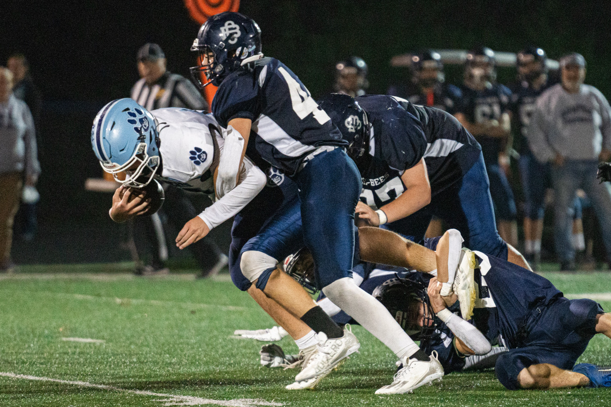 Clay-Battelle falls to Meadow Bridge 38-22 in second-half shootout